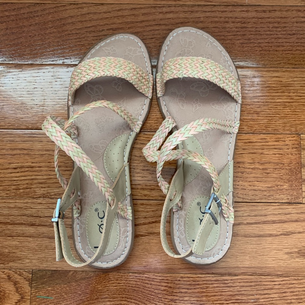 B.o.c sandals, never worn